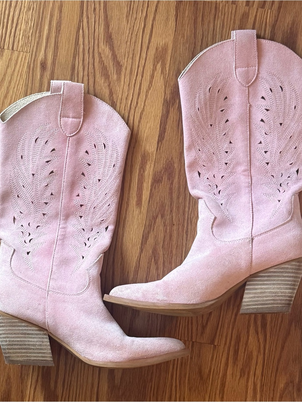 Women’s Olivia Laser Cut Western Boot - Pink Suede